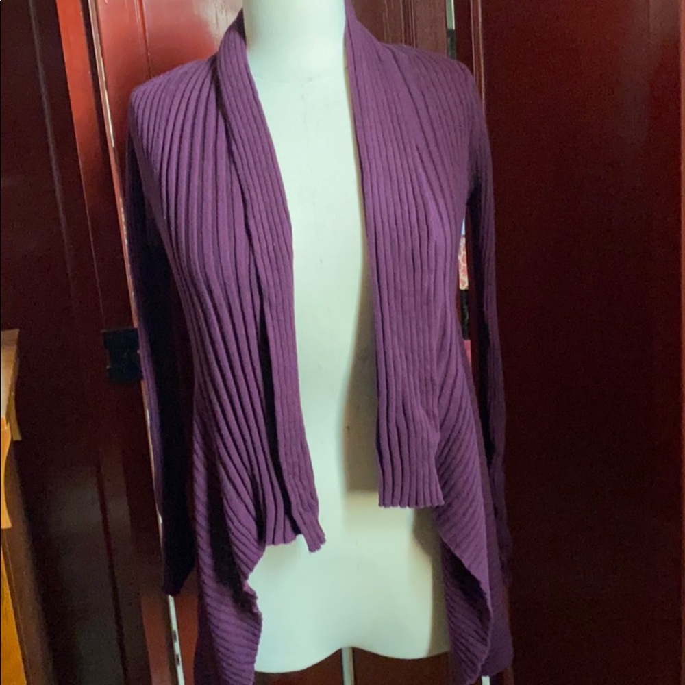 Super cute cardigan to dress up or wear with jeans